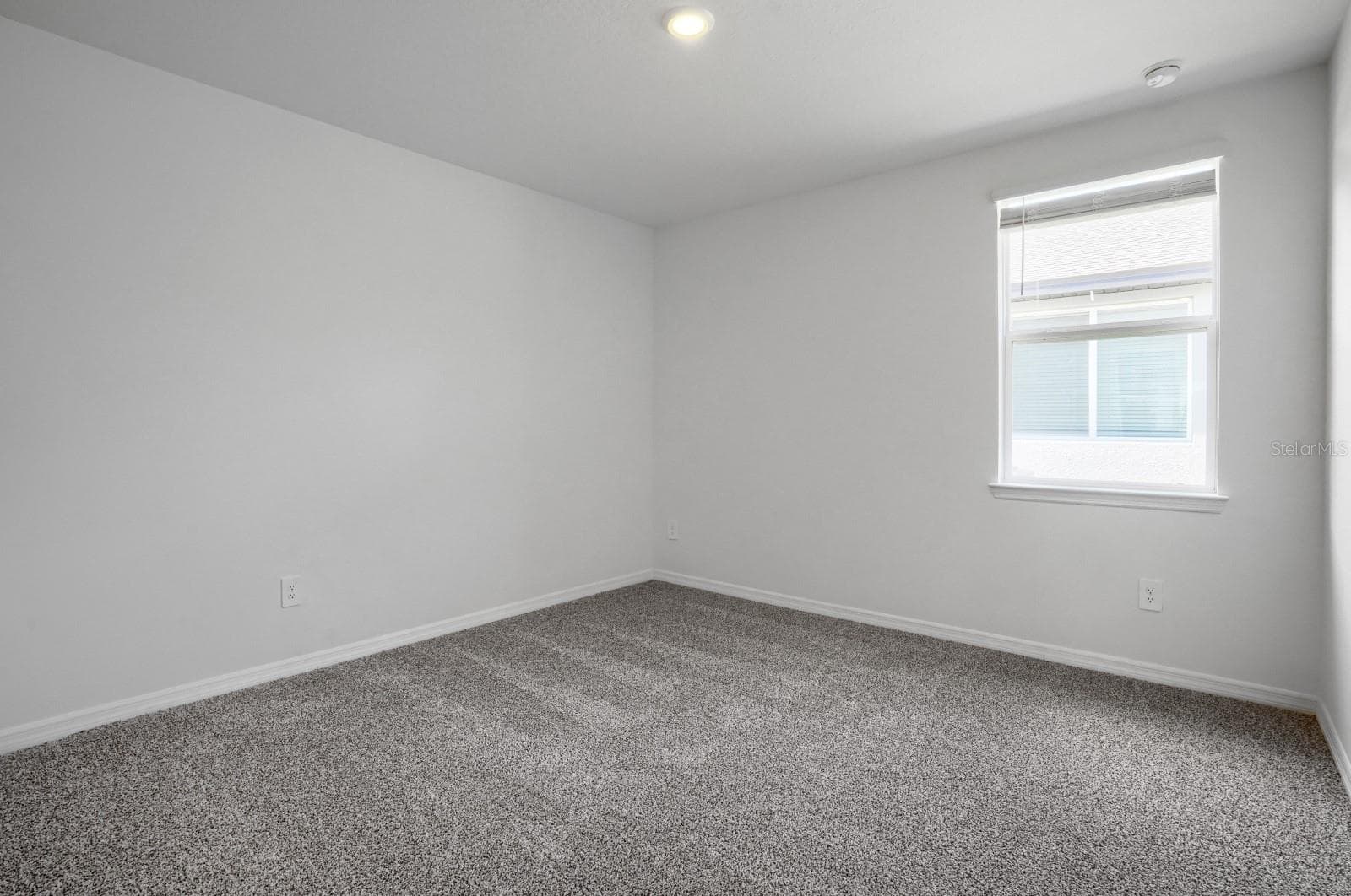 Single Family Residence at 2332 CITRUS BLOOM DR, BARTOW, photo 7 of 34