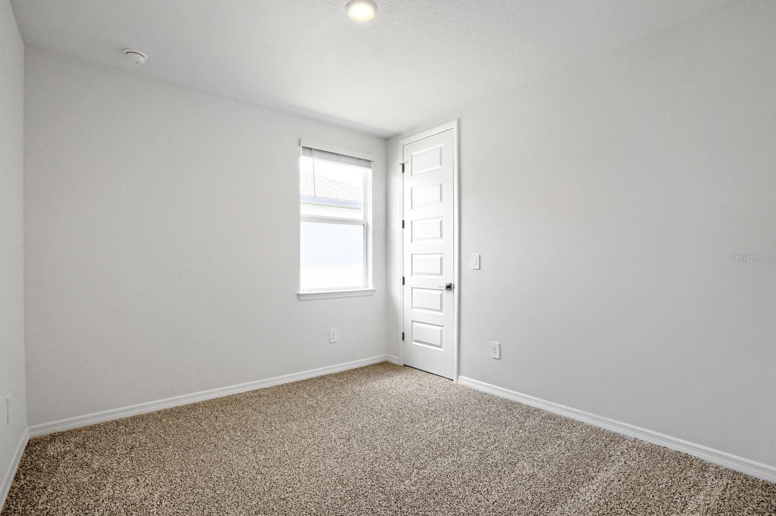 Single Family Residence at 2332 CITRUS BLOOM DR, BARTOW, photo 9 of 34