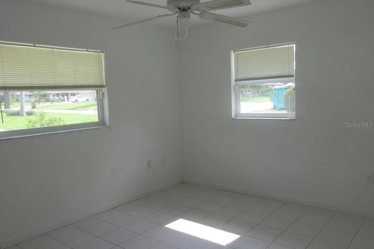 Duplex at 2911 BENTLEY ST, SARASOTA, photo 7 of 14