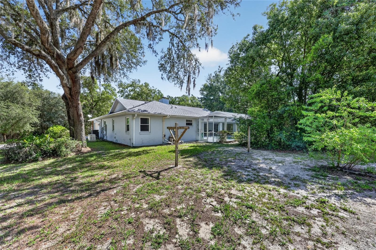 Single Family Residence at 9000 SW 203RD CT, DUNNELLON, photo 9 of 90