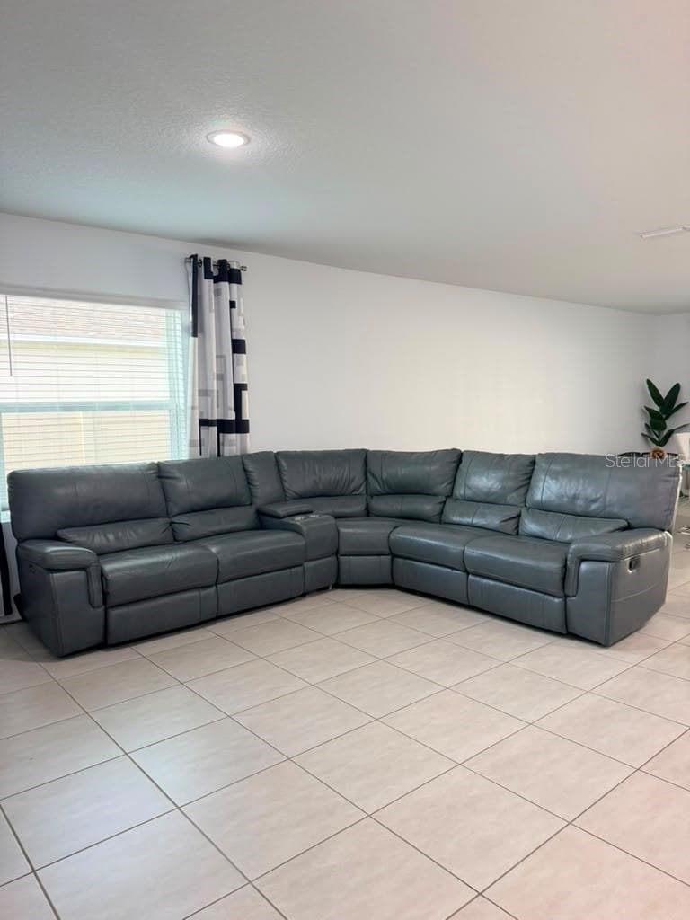 Living 1 - 1383 LEVY BEND DR, KISSIMMEE