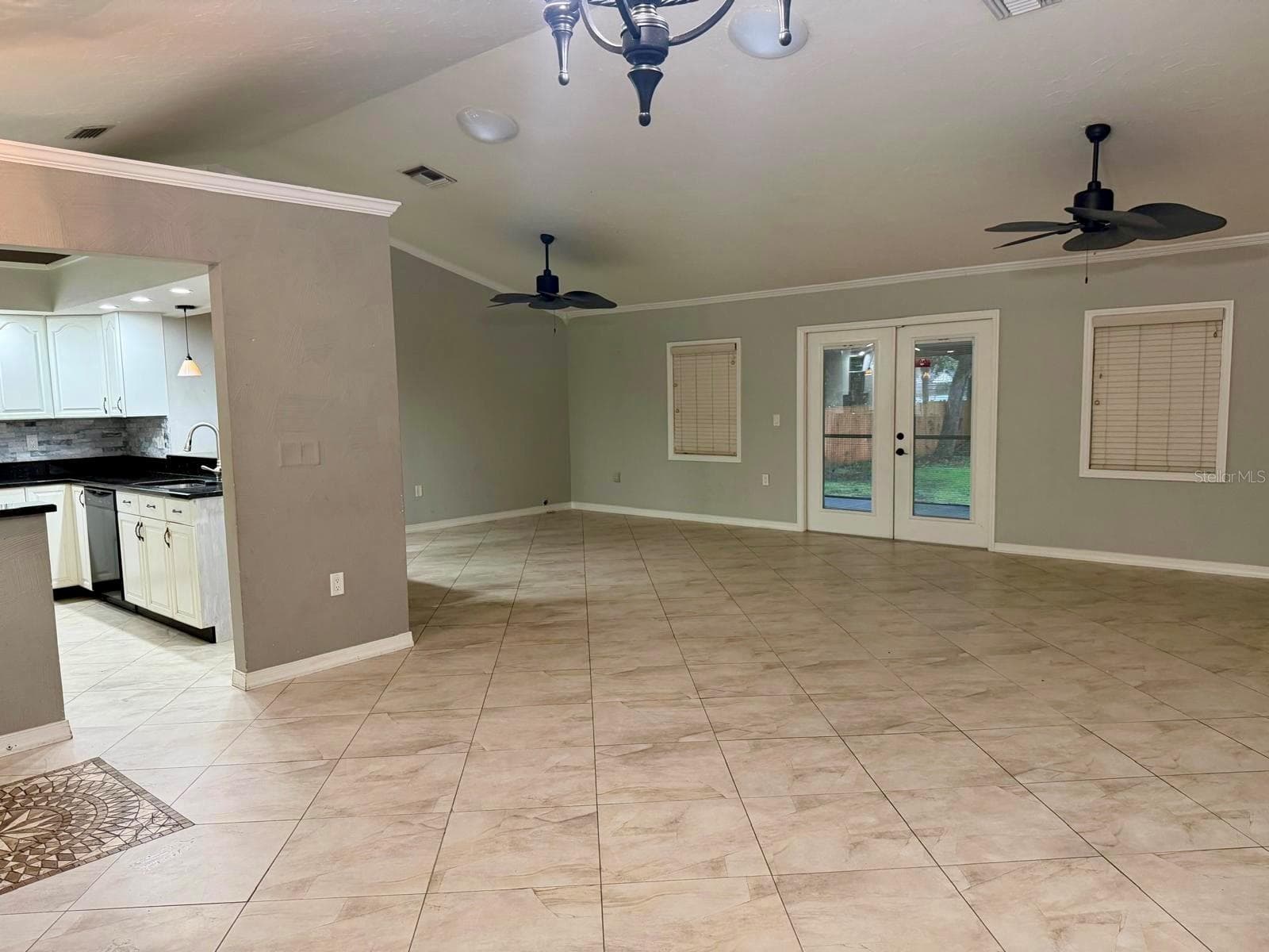 Single Family Residence at 5274 CEDAR HAMMOCK CT, SARASOTA, photo 13 of 55