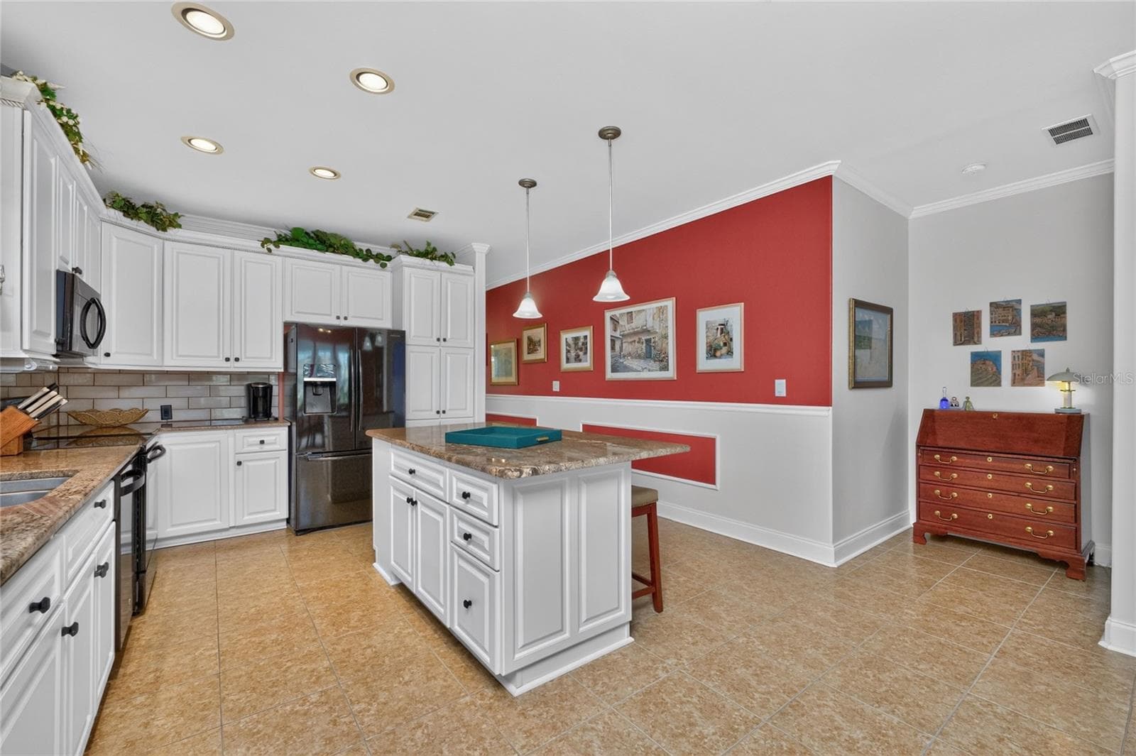 Single Family Residence at 24819 RIO VILLA LAKES CIR, PUNTA GORDA, photo 17 of 52