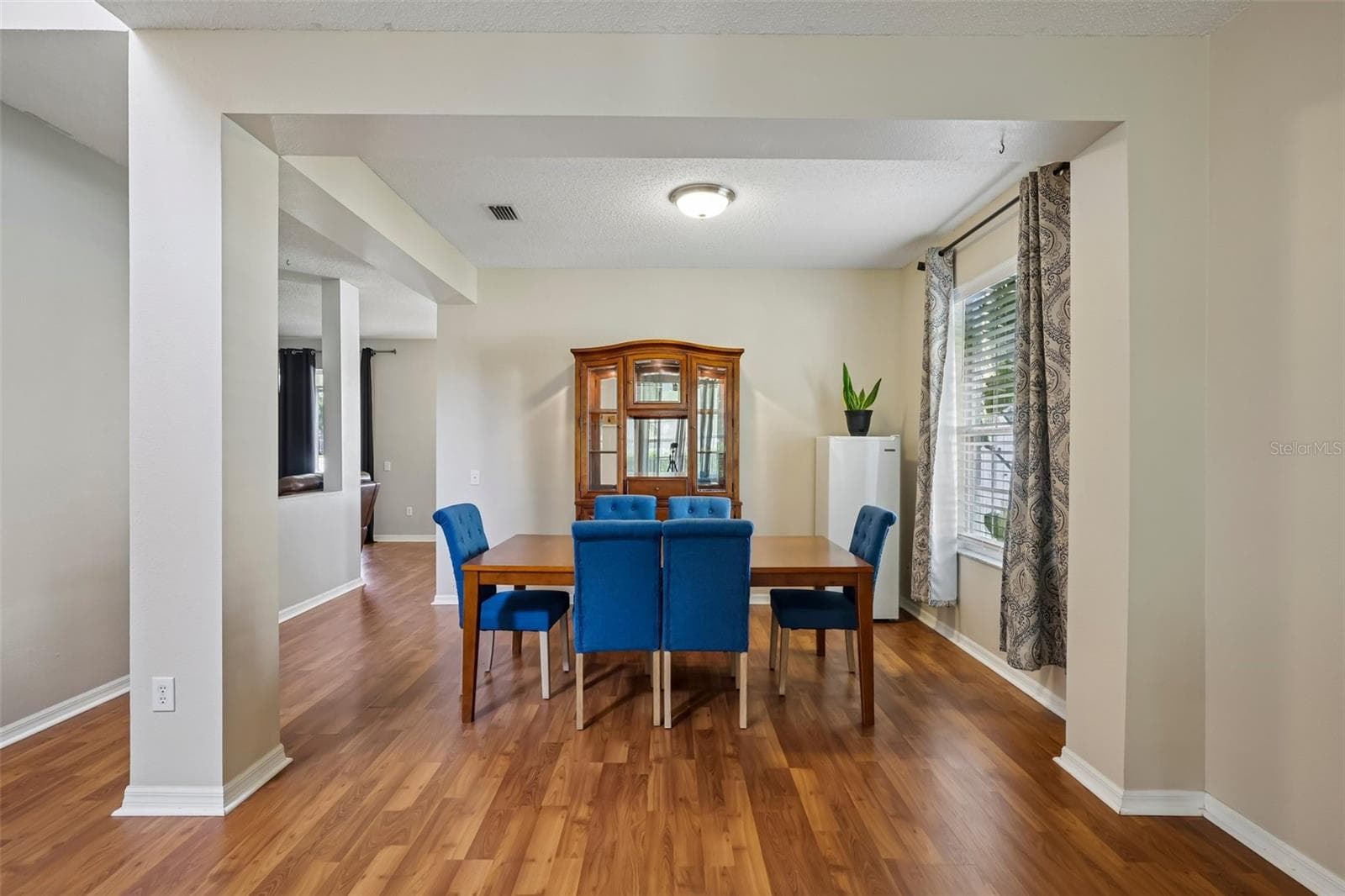Single Family Residence at 205 ROSANA DR, BRANDON, photo 15 of 66