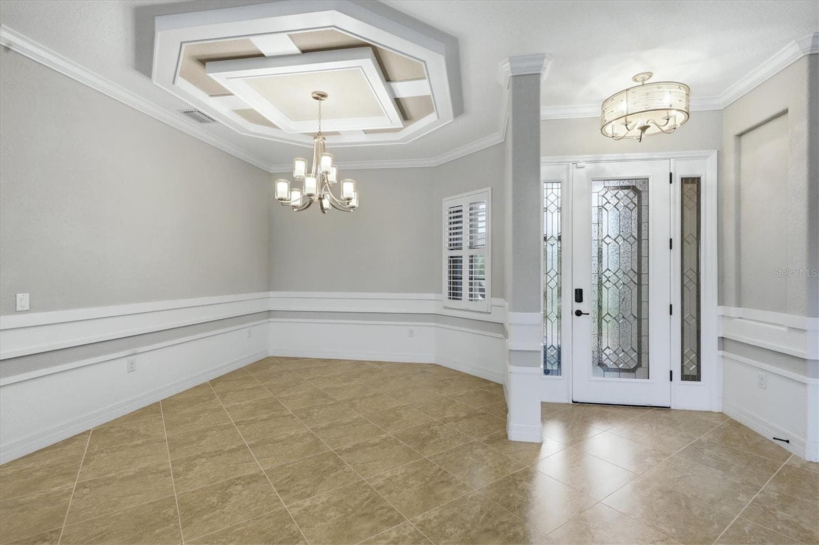 Single Family Residence at 13652 CLASSICO CT, VENICE, photo 4 of 56