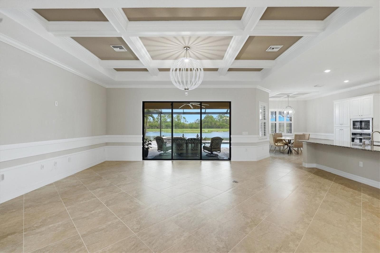 Single Family Residence at 13652 CLASSICO CT, VENICE, photo 6 of 56