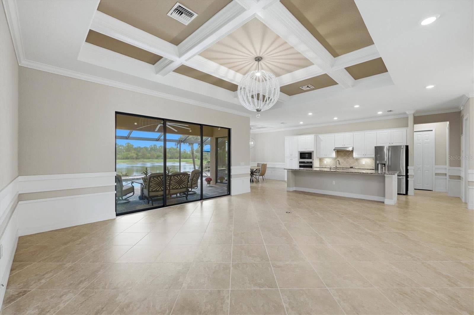 Single Family Residence at 13652 CLASSICO CT, VENICE, photo 7 of 56