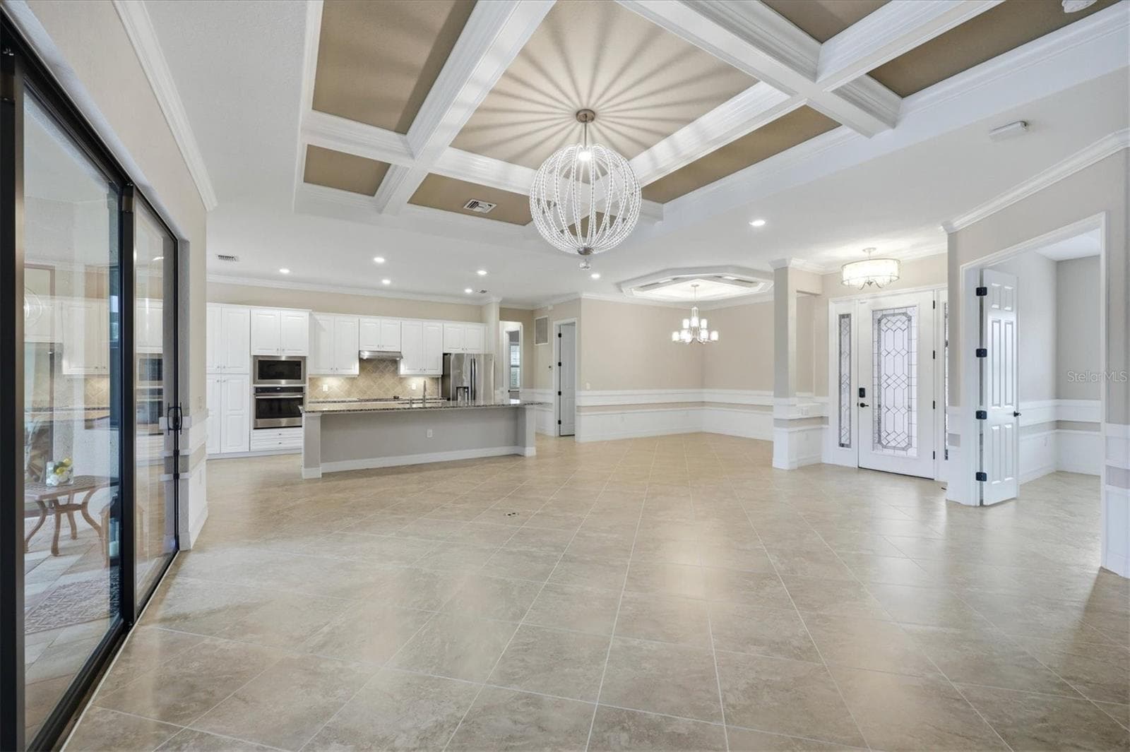 Single Family Residence at 13652 CLASSICO CT, VENICE, photo 8 of 56