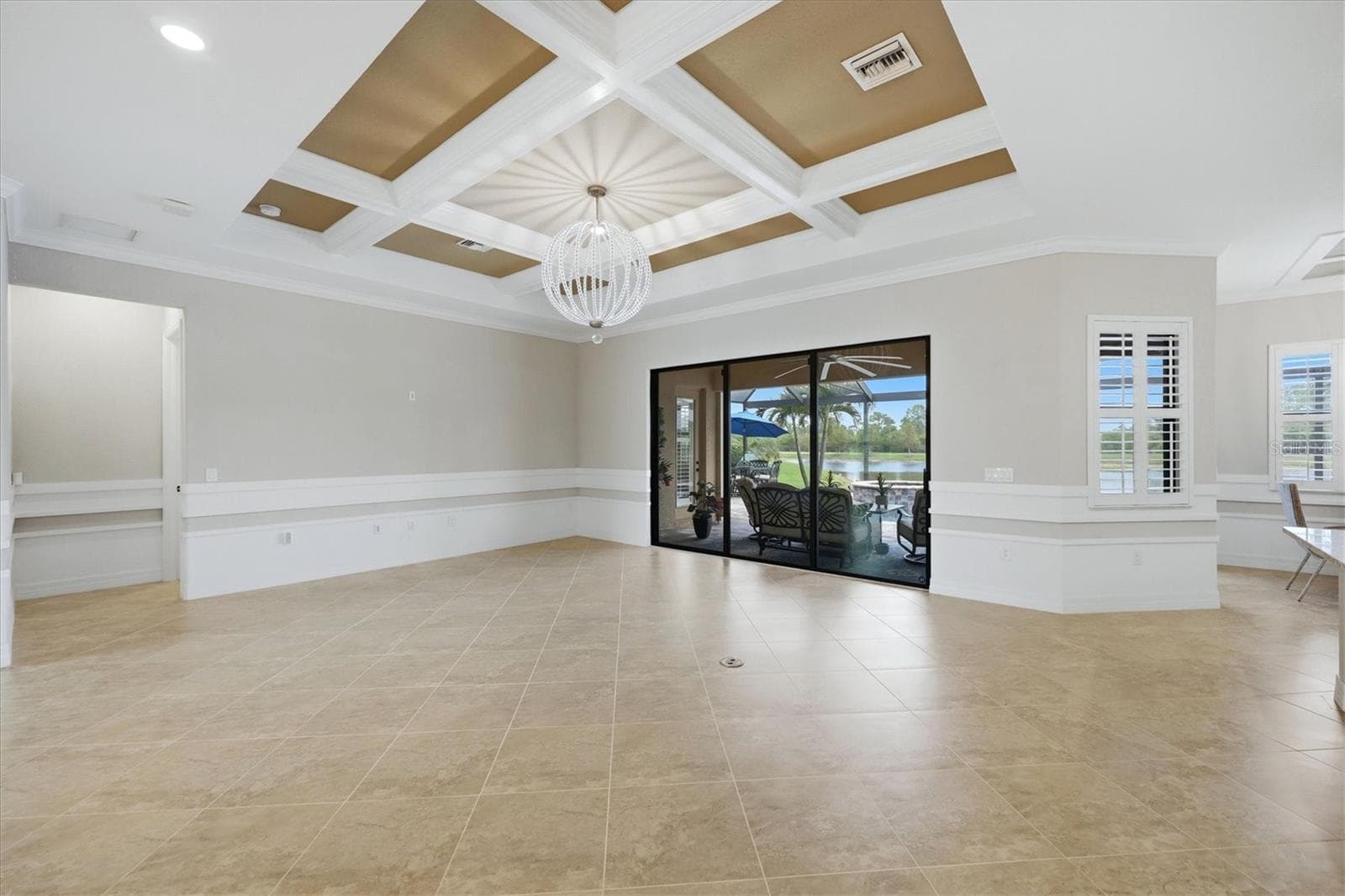 Single Family Residence at 13652 CLASSICO CT, VENICE, photo 10 of 56