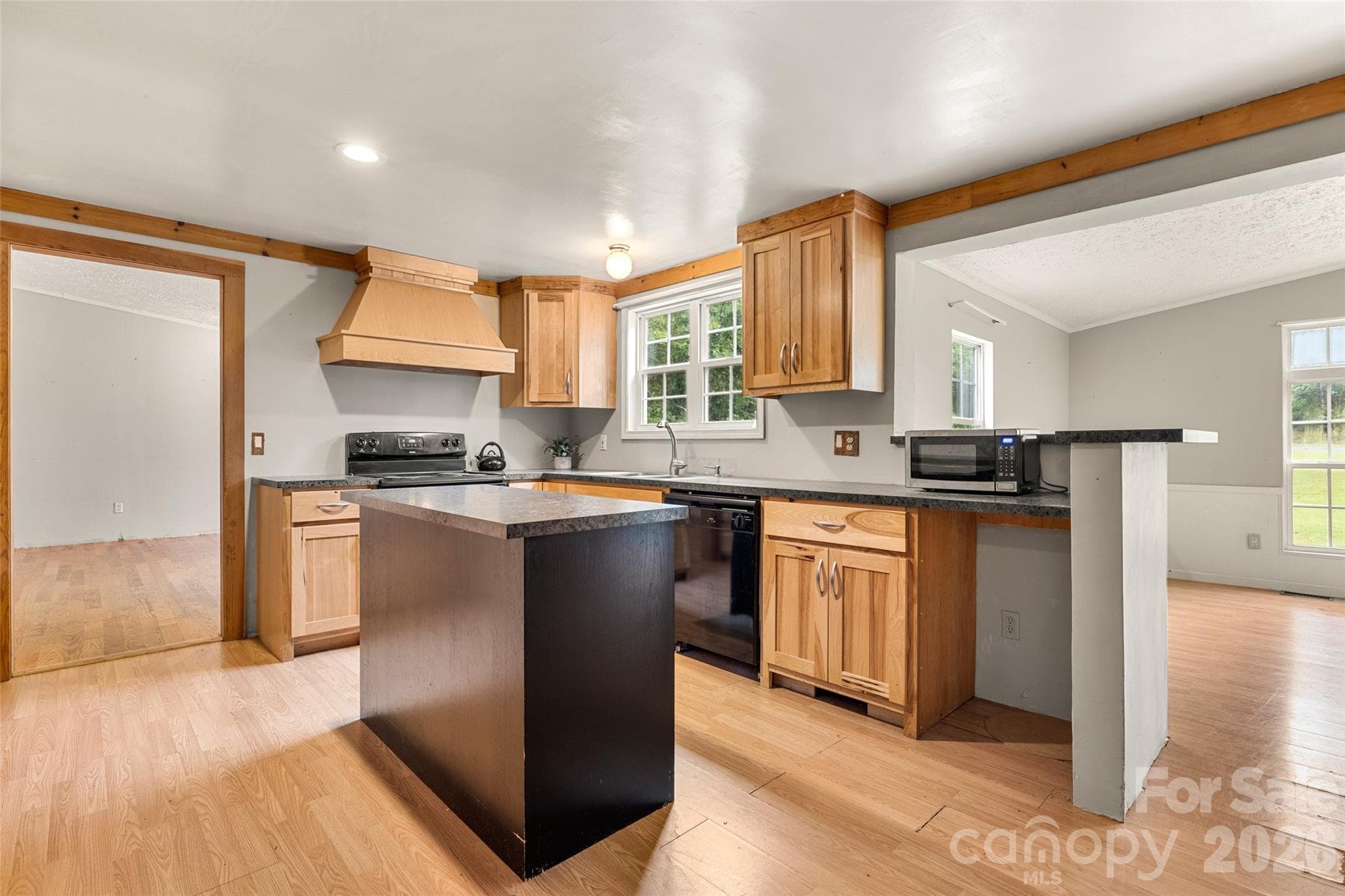 Single Family Residence at Kings Mountain, photo 2 of 39