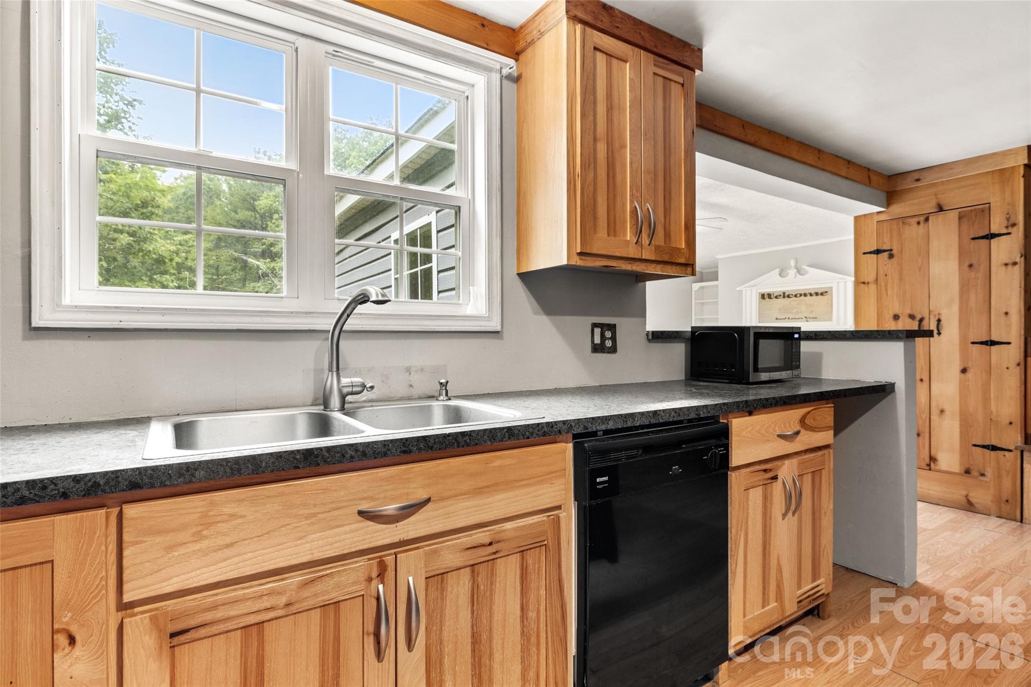 Single Family Residence at Kings Mountain, photo 4 of 39