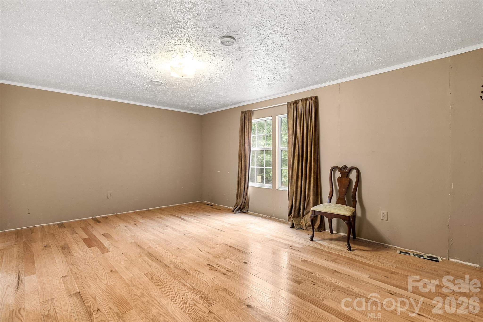 Single Family Residence at 135 Benton Road, Kings Mountain, photo 18 of 39