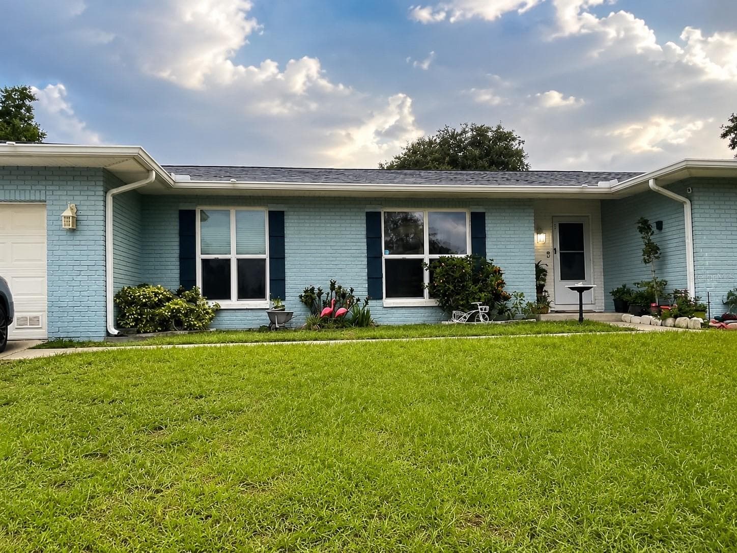 Single Family Residence at 1124 KING ARTHUR CT, VALRICO, photo 3 of 34