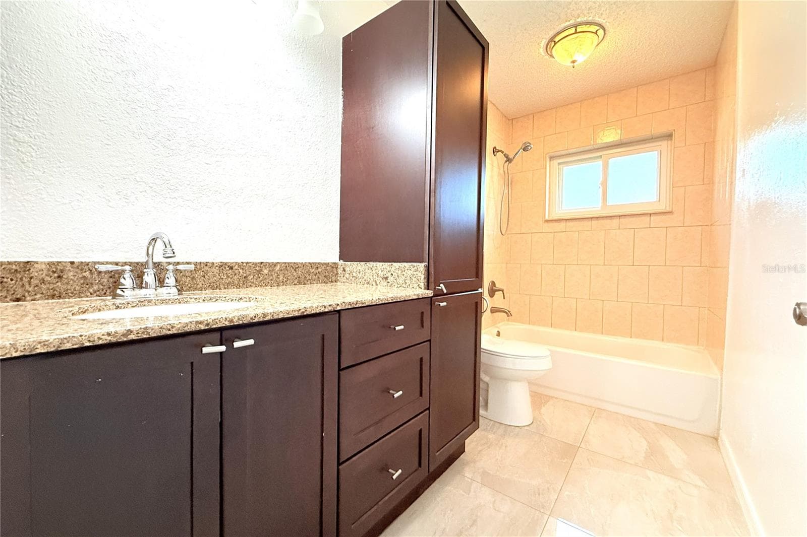 Single Family Residence at 1913 FIRETHORN CT, BRANDON, photo 50 of 58