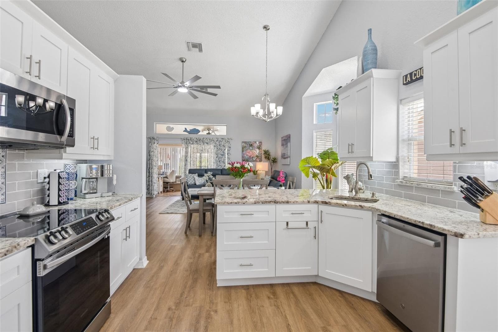 Villa at 9330 NEW ORLEANS DR, WEEKI WACHEE, photo 14 of 42