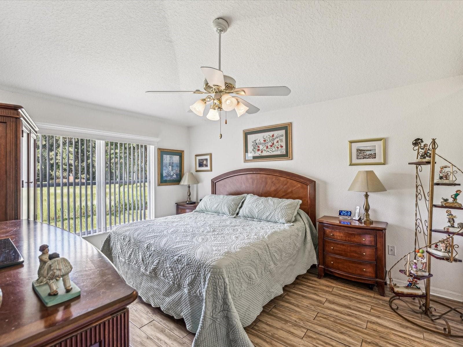 Single Family Residence at 11404 TURTLE DOVE PL, NEW PORT RICHEY, photo 19 of 67