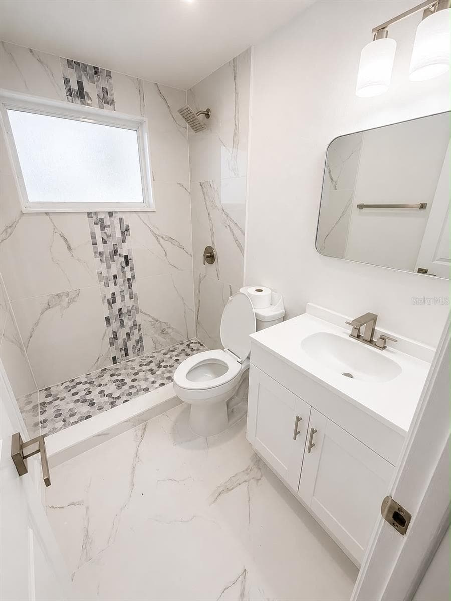 Single Family Residence at 4116 OAKFIELD AVE, HOLIDAY, photo 5 of 20