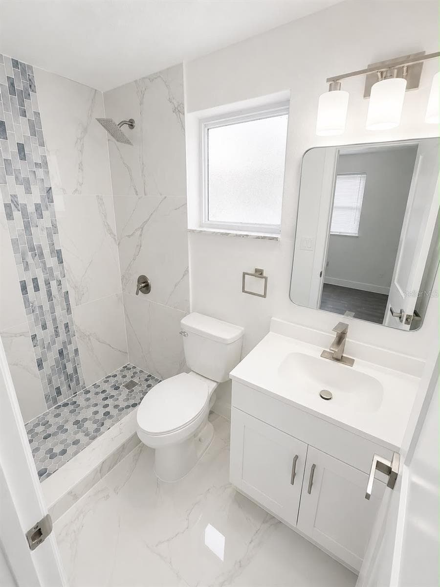 Single Family Residence at 4116 OAKFIELD AVE, HOLIDAY, photo 9 of 20