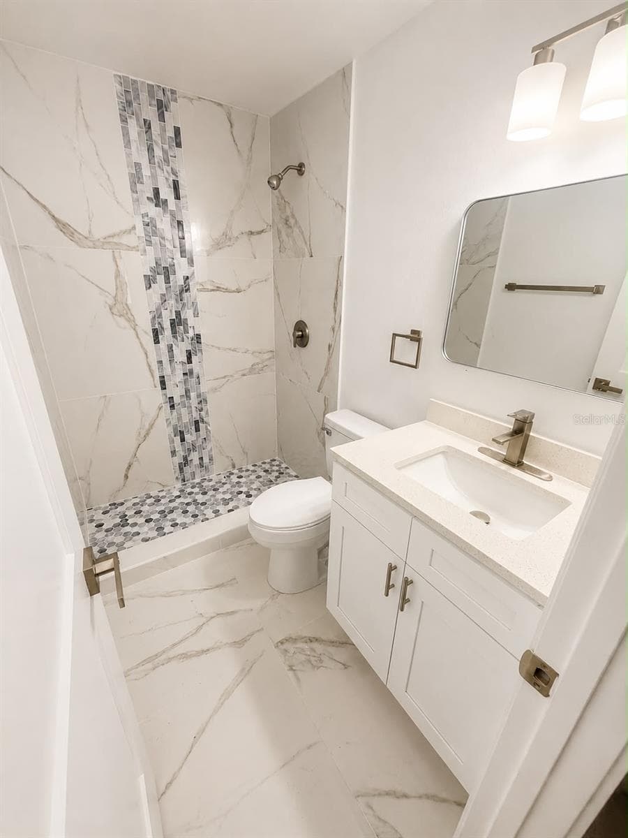 Single Family Residence at 4116 OAKFIELD AVE, HOLIDAY, photo 12 of 20