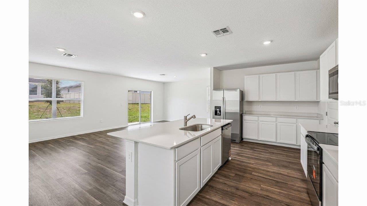 Single Family Residence at 6064 NAVONA WAY, WINTER HAVEN, photo 9 of 36