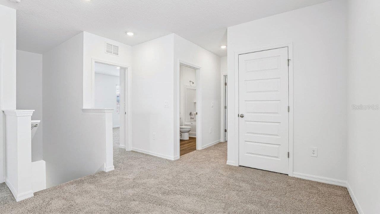 Single Family Residence at 6064 NAVONA WAY, WINTER HAVEN, photo 17 of 36
