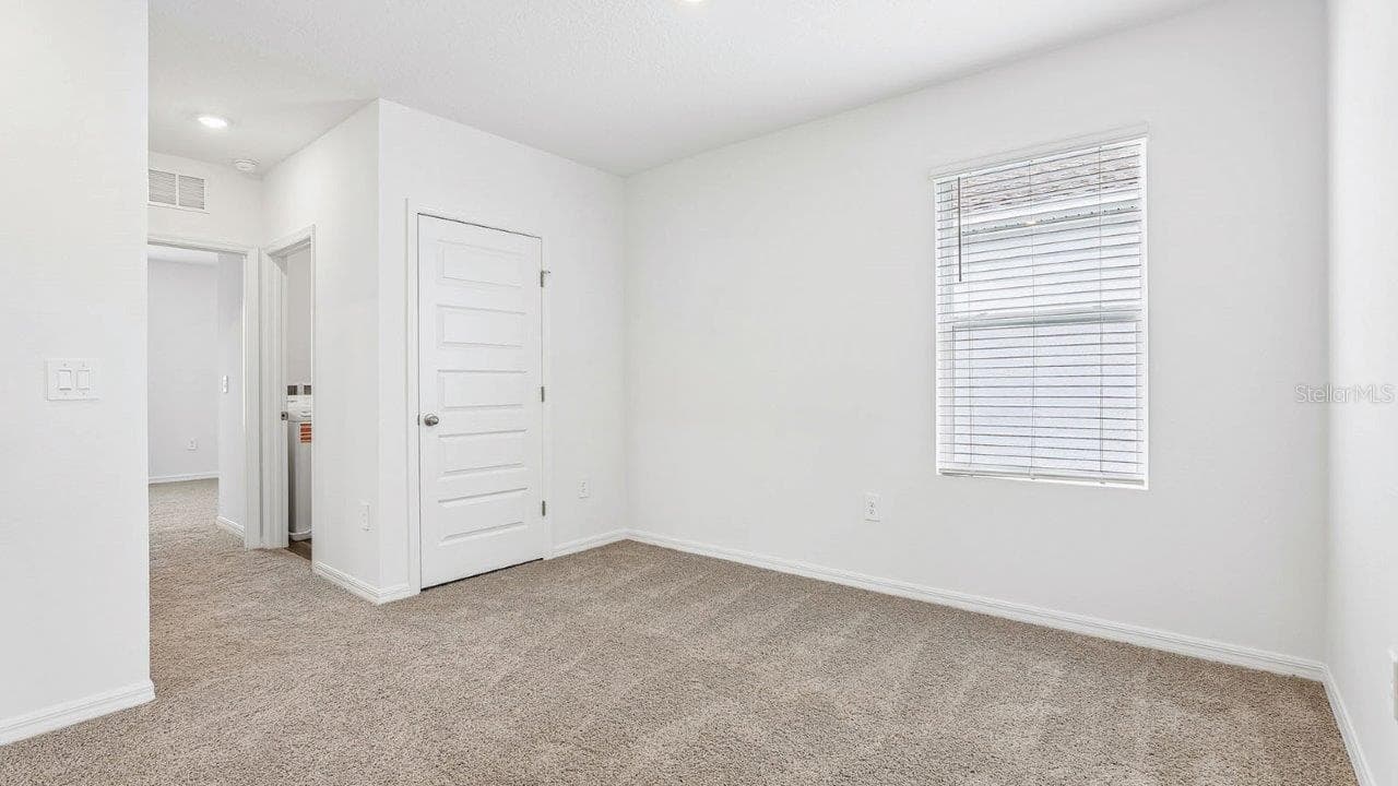 Single Family Residence at 6064 NAVONA WAY, WINTER HAVEN, photo 18 of 36