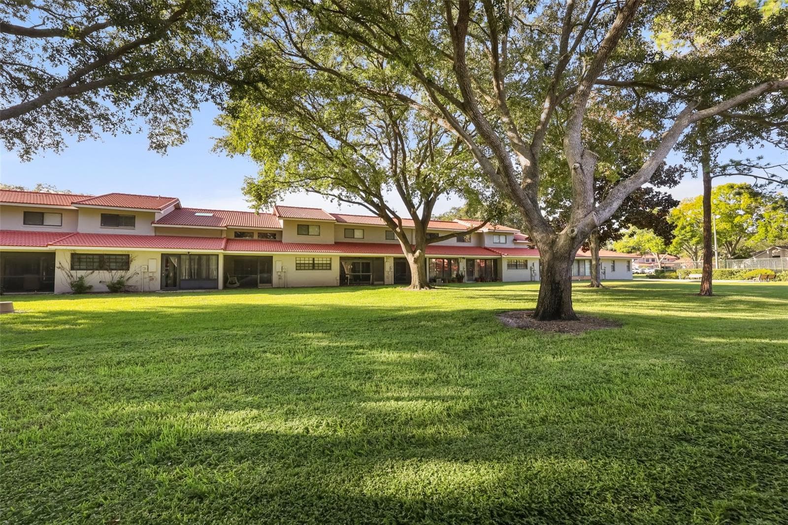 Townhouse at 8209 SANDPOINT BLVD, ORLANDO, photo 32 of 36