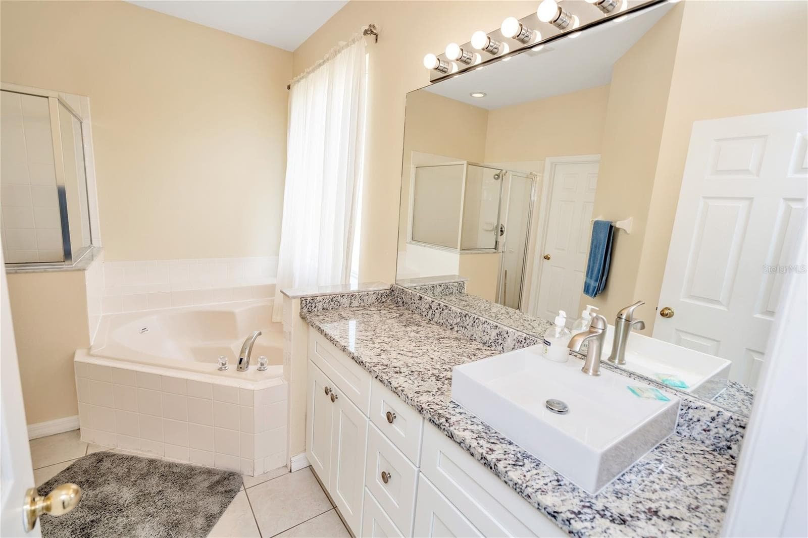 Single Family Residence at 182 HIDEAWAY BEACH LN, KISSIMMEE, photo 21 of 84