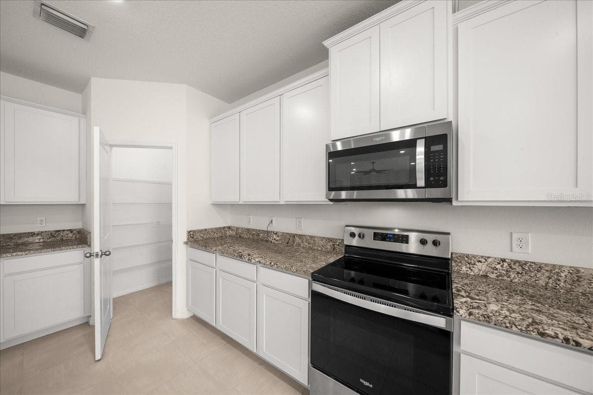 Single Family Residence at 8068 SW 59TH TER, OCALA, photo 13 of 56
