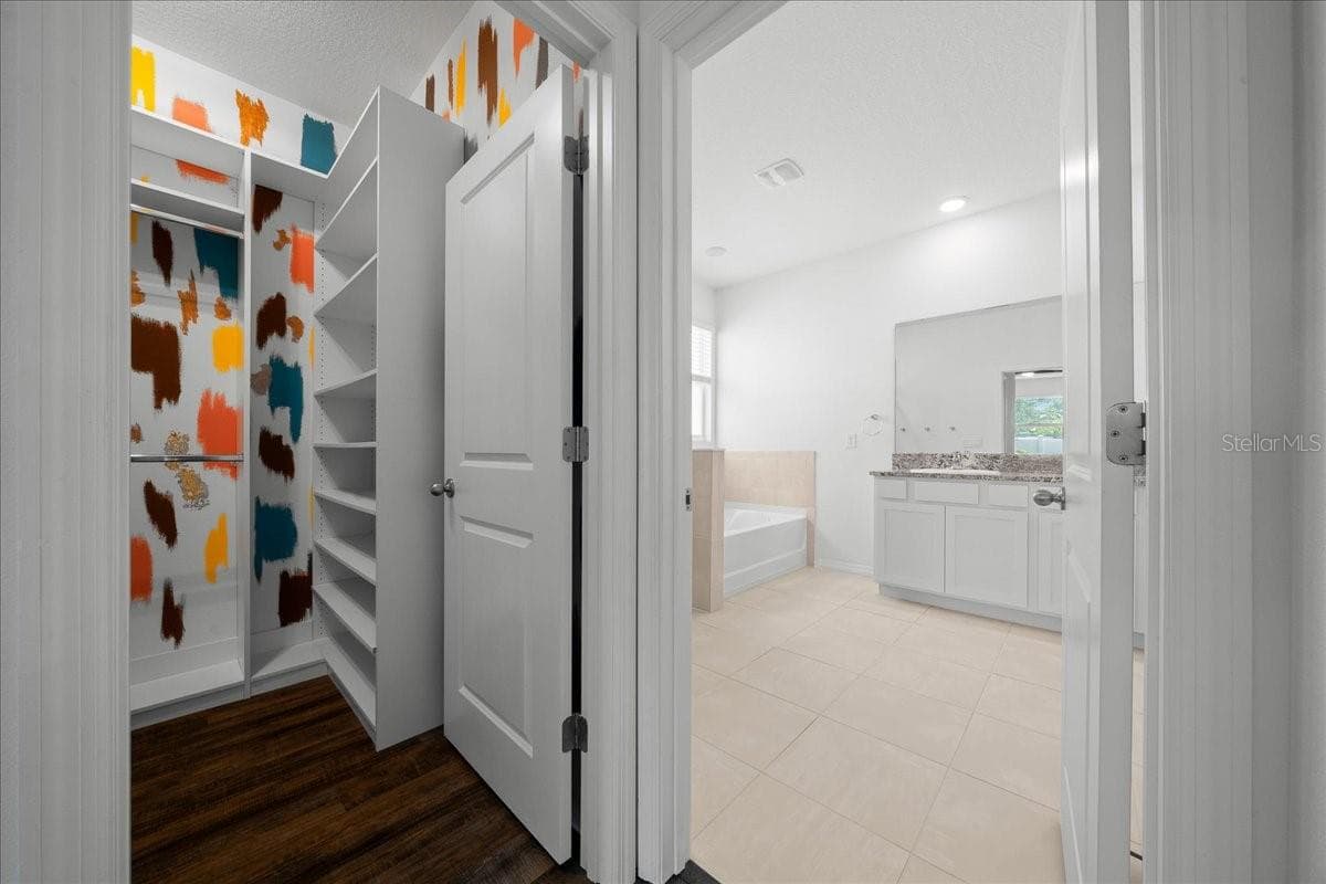 CA Custom Closet - 8068 SW 59TH TER, OCALA