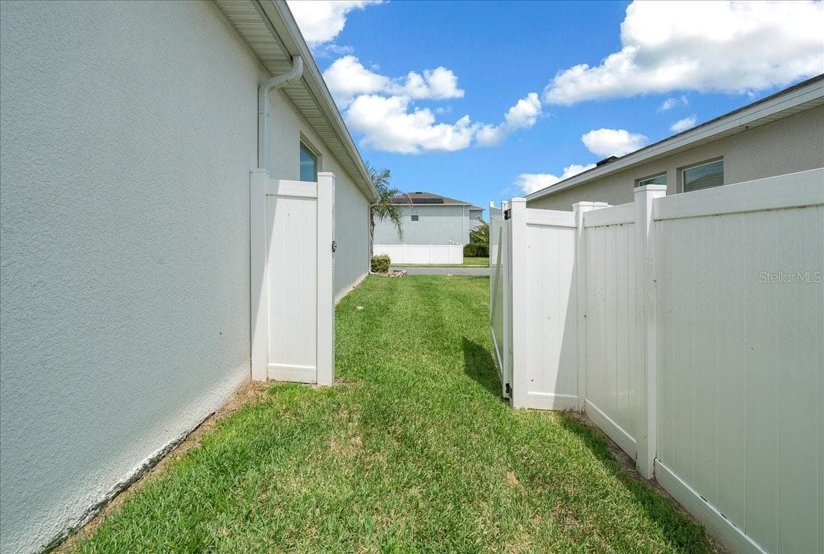 Single Family Residence at 8068 SW 59TH TER, OCALA, photo 48 of 56