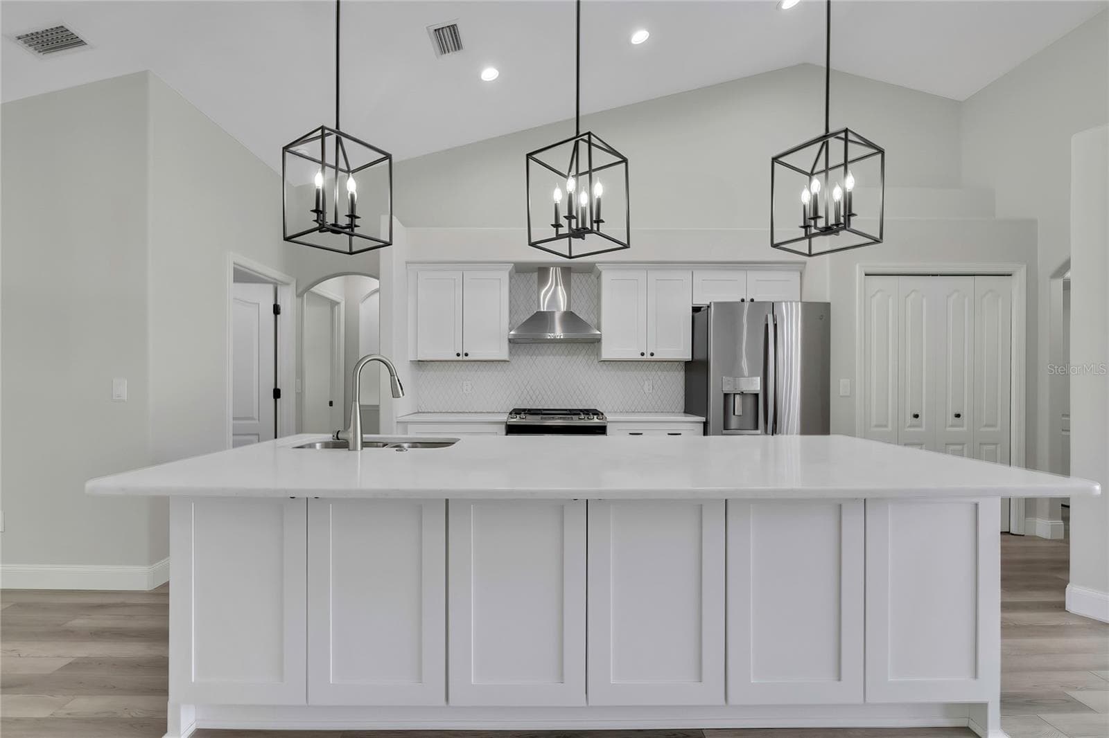 Single Family Residence at 6164 N SILVER PALM WAY, BEVERLY HILLS, photo 6 of 51