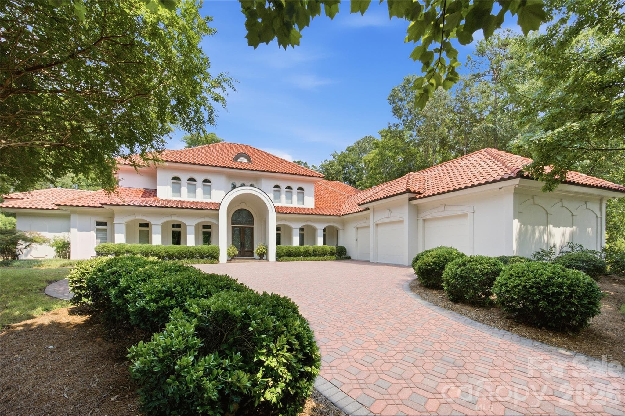 Three car garage with extended middle bay - Charlotte