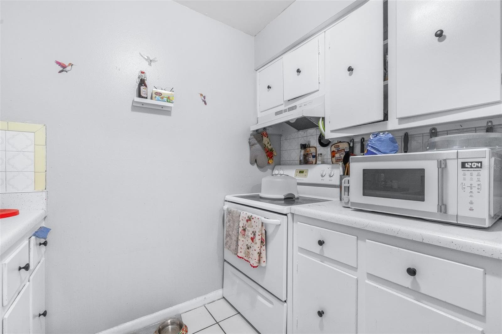 Multi-Family 5+ at 5901 GIBSON AVE, TAMPA, photo 40 of 54