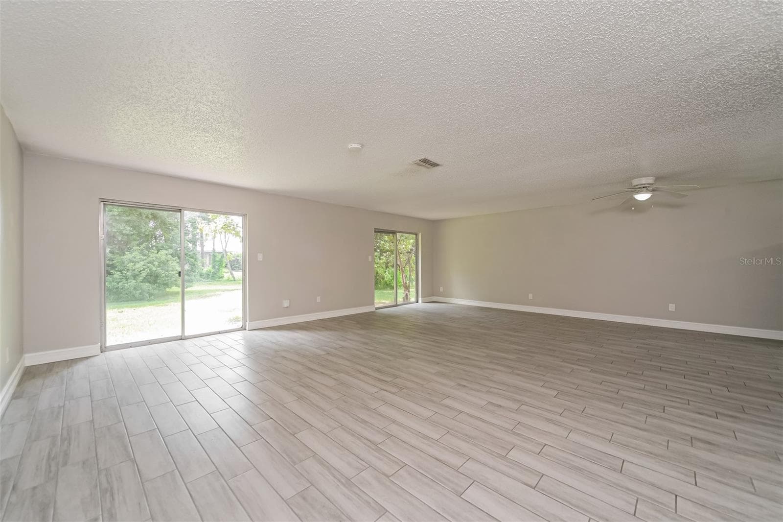 Single Family Residence at 10346 MATCHLOCK DR, ORLANDO, photo 4 of 21