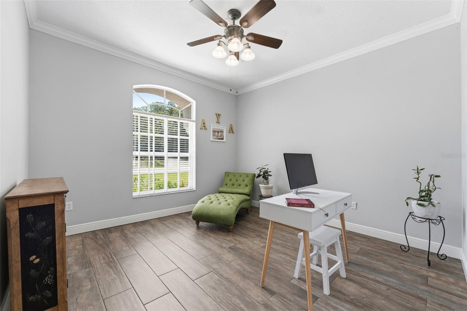 Front Facing Office Space - 24355 HIDEOUT TRL, LAND O LAKES
