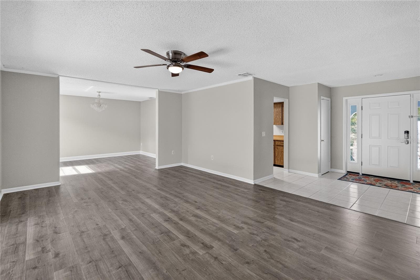 View 2 - Living room / dining room - 656 LITTLE WEKIVA RD, ALTAMONTE SPRINGS