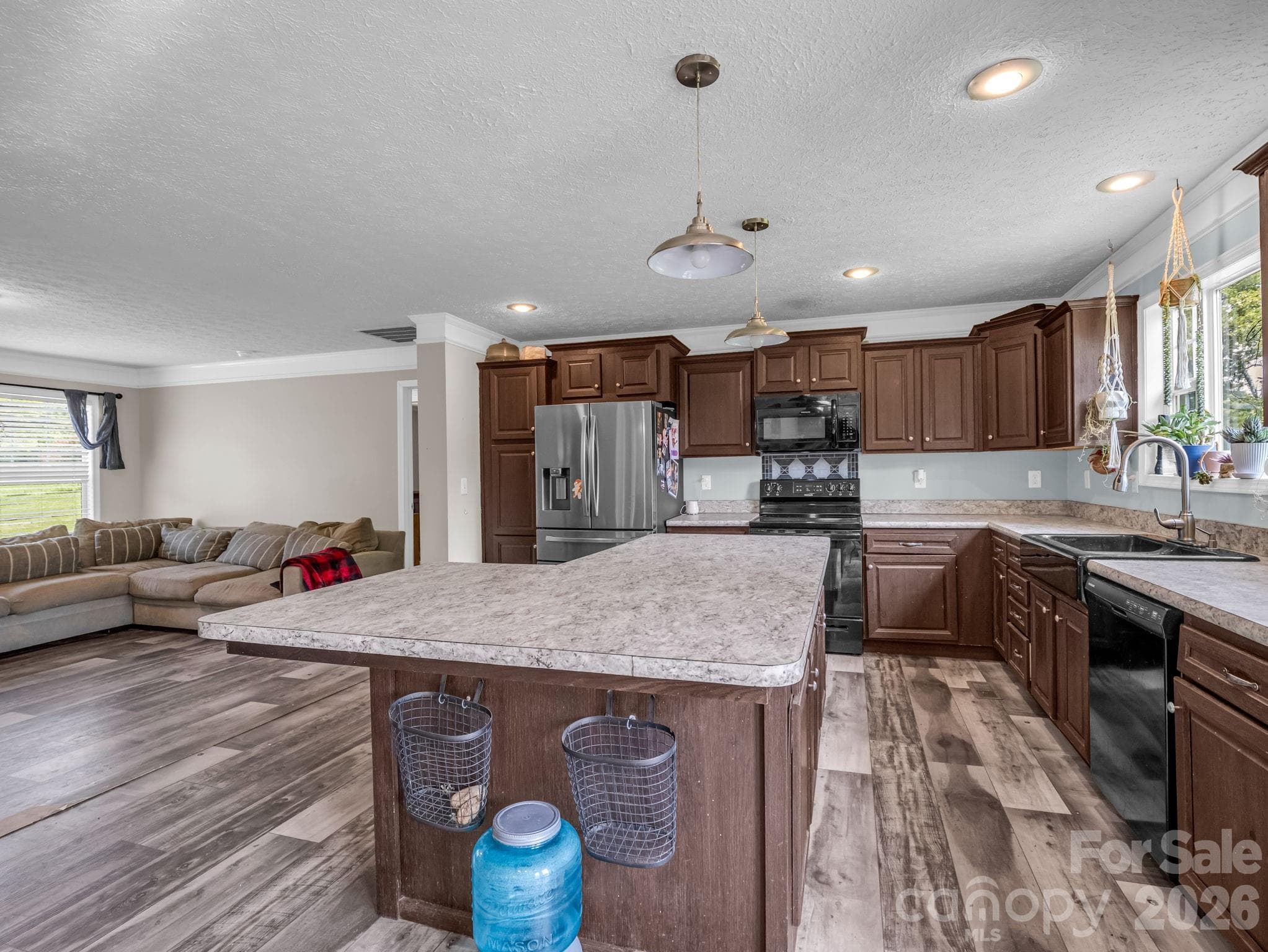Single Family Residence at 213 Big Oak Road, Hendersonville, photo 19 of 52
