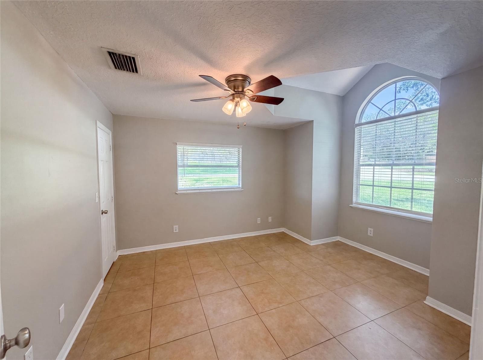 Single Family Residence at 17802 JEFFERSON ST, WINTER GARDEN, photo 11 of 28