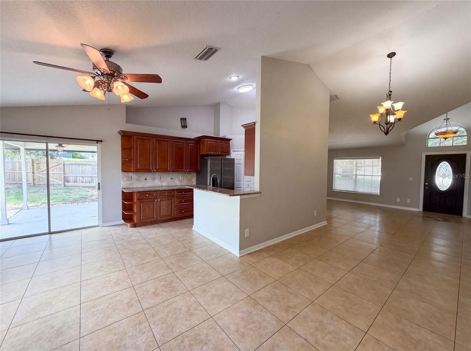 Single Family Residence at 17802 JEFFERSON ST, WINTER GARDEN, photo 6 of 28