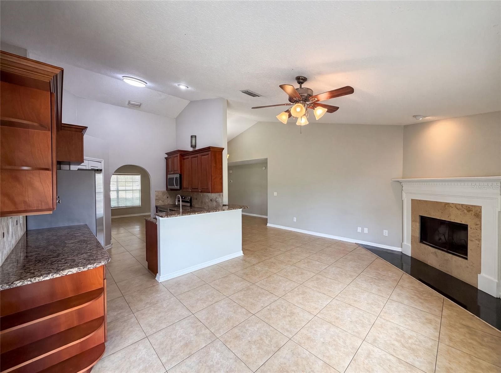 Single Family Residence at 17802 JEFFERSON ST, WINTER GARDEN, photo 7 of 28