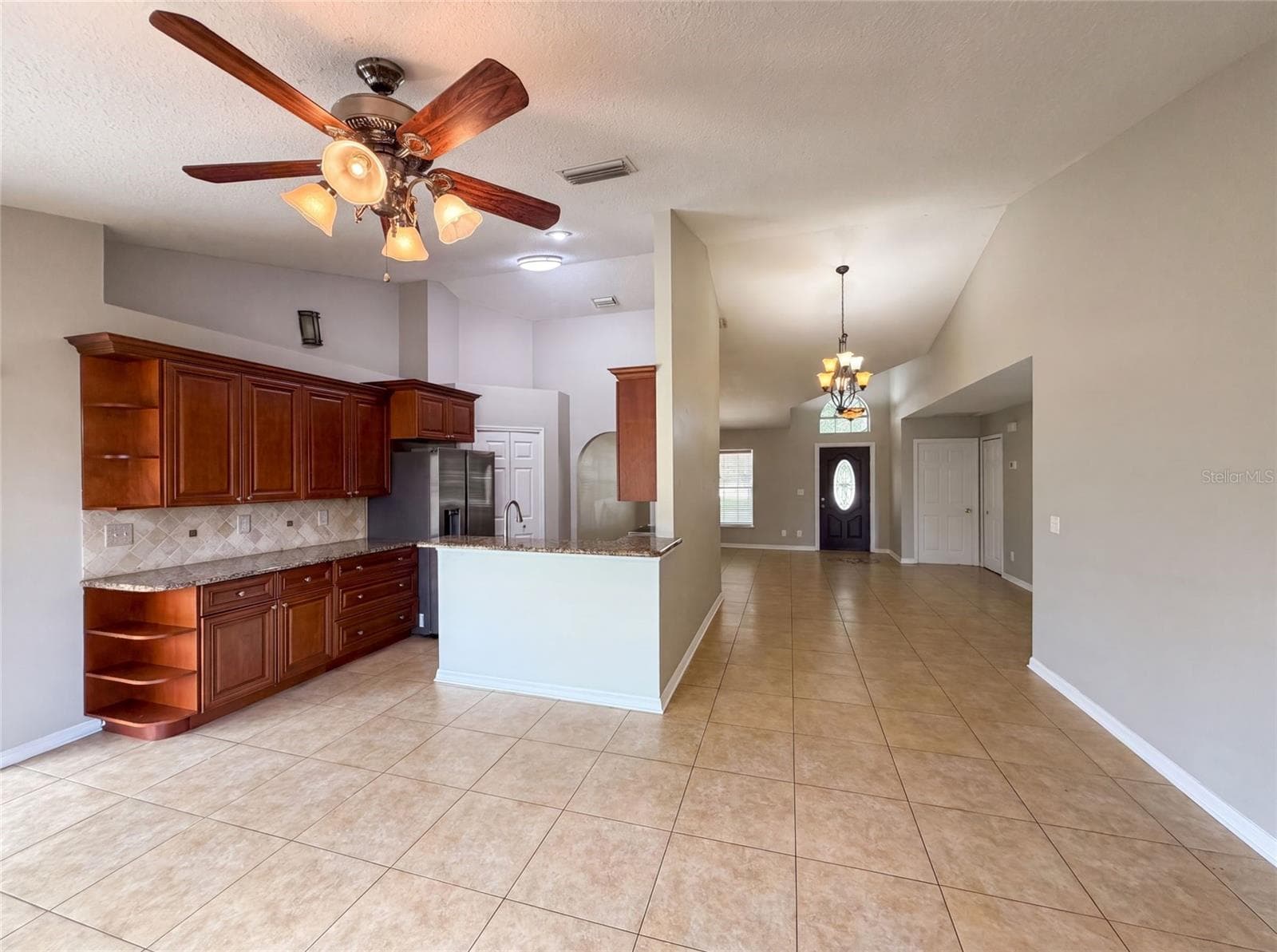 Single Family Residence at 17802 JEFFERSON ST, WINTER GARDEN, photo 9 of 28
