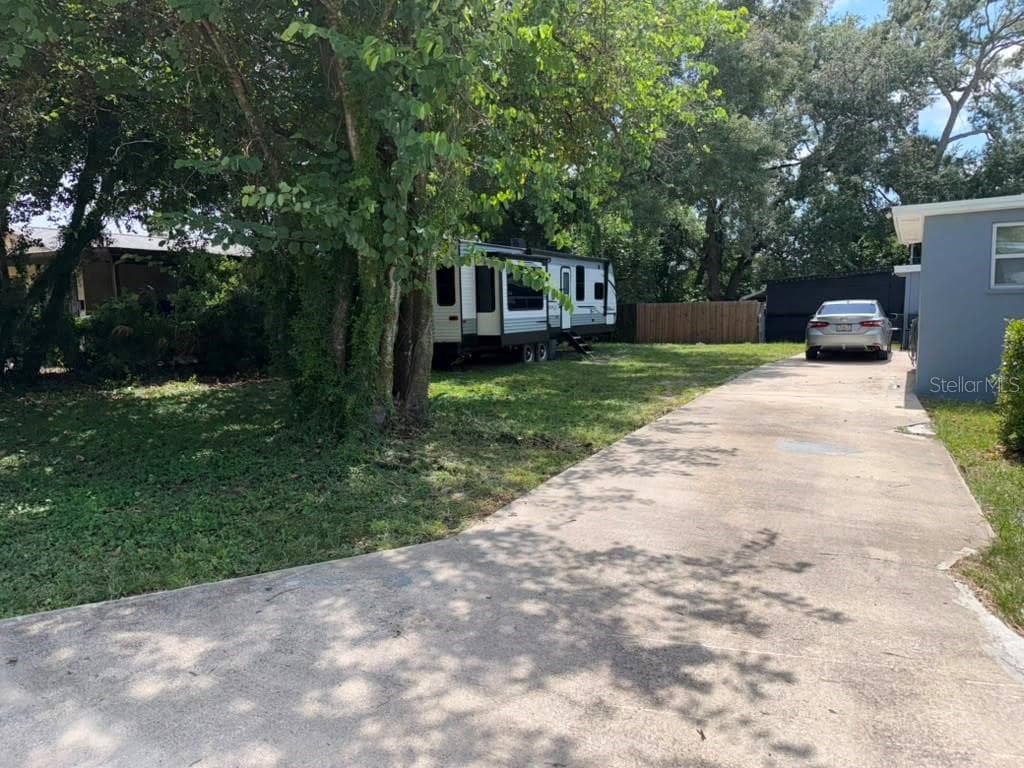 Single Family Residence at 703 E HAMILTON AVE, TAMPA, photo 37 of 99
