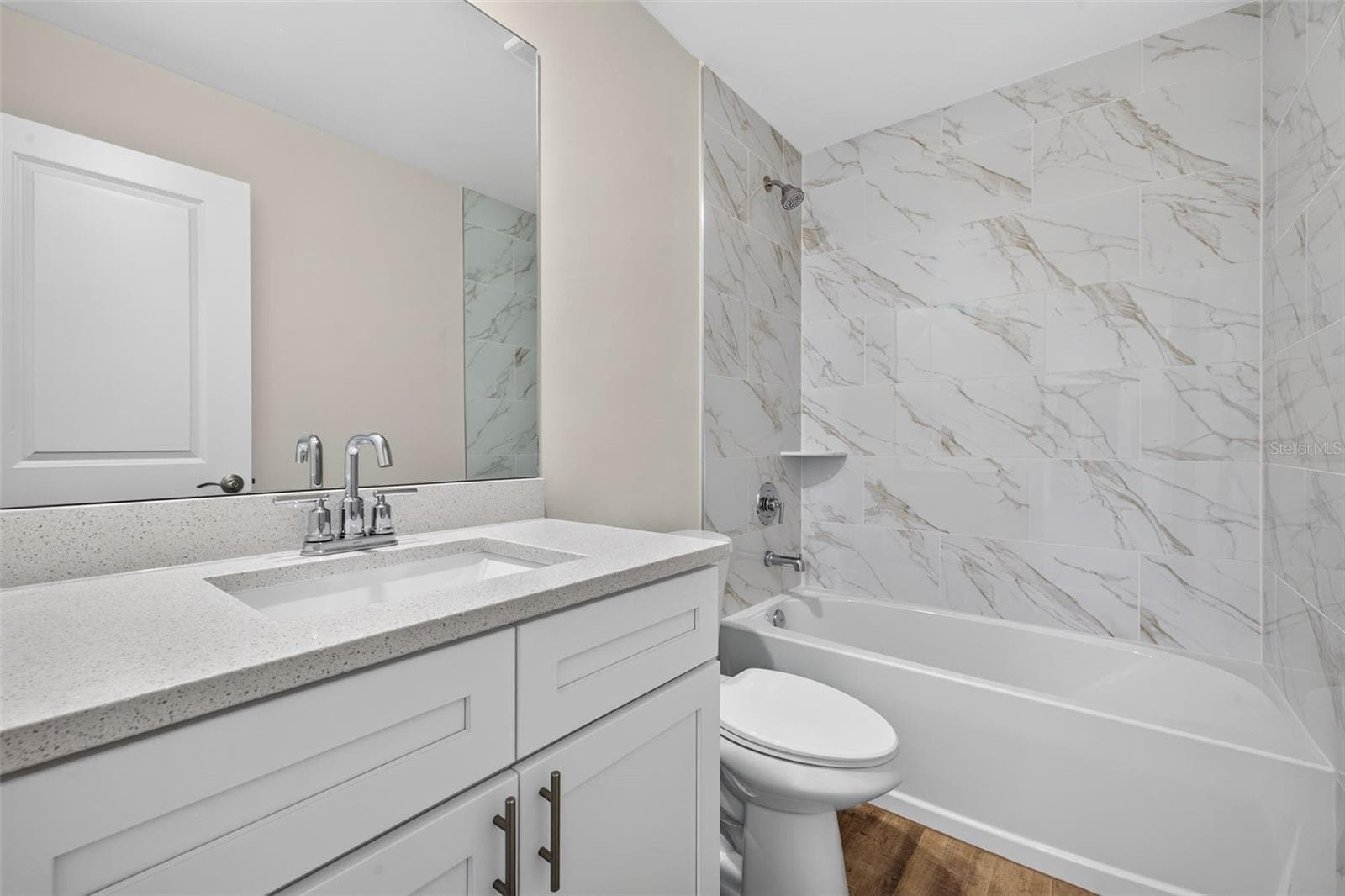 Hall bath - 23477 BRANCH AVE, PORT CHARLOTTE