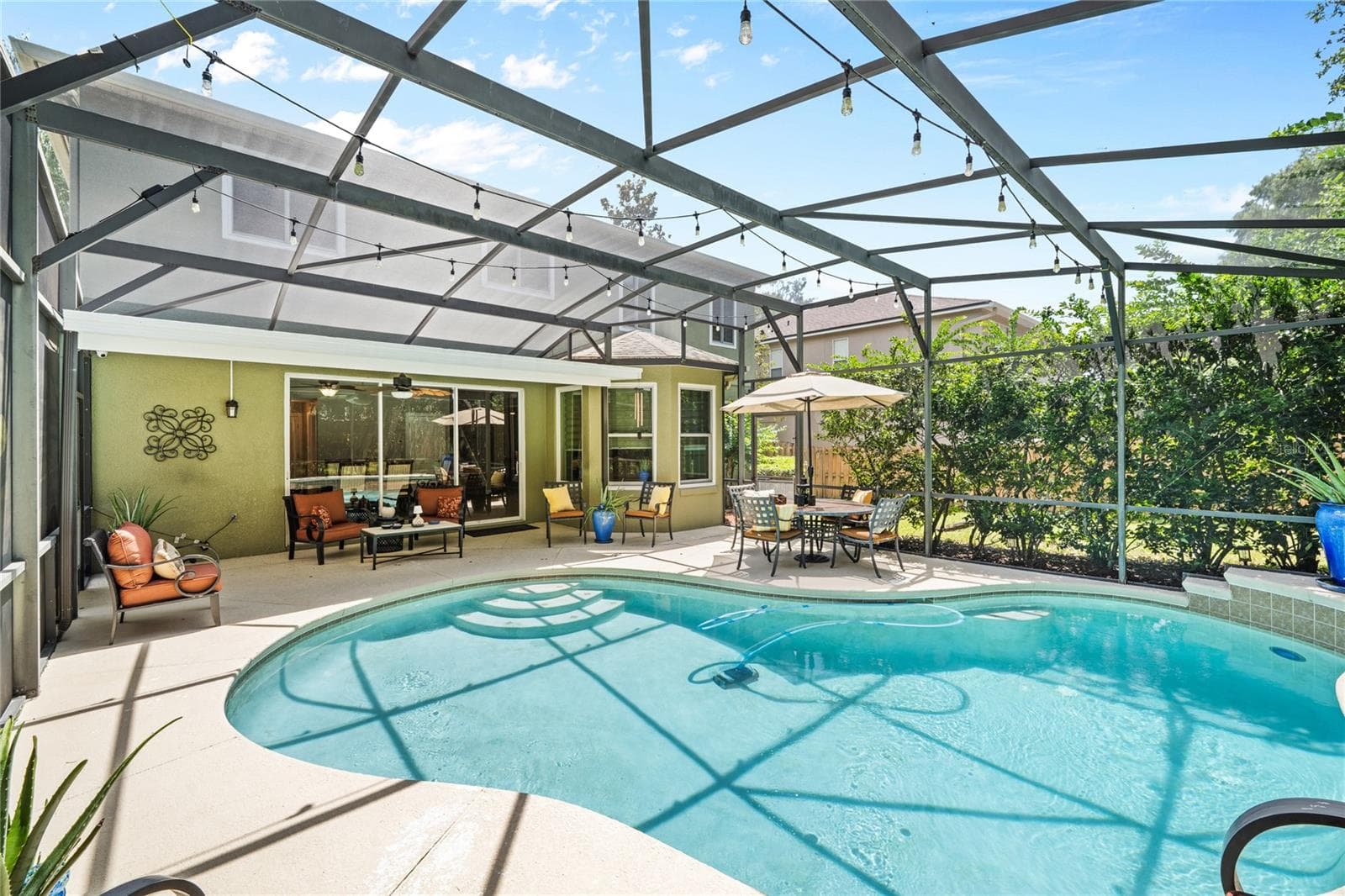 Poolside area with a new screen. - 483 VIA TUSCANY LOOP, LAKE MARY