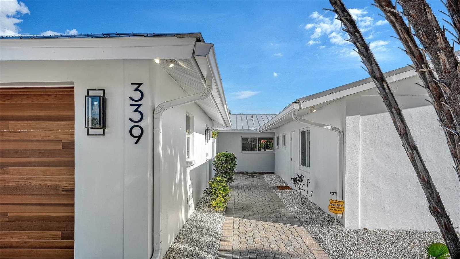 Single Family Residence at 339 TREASURE BOAT WAY, SARASOTA, photo 15 of 97