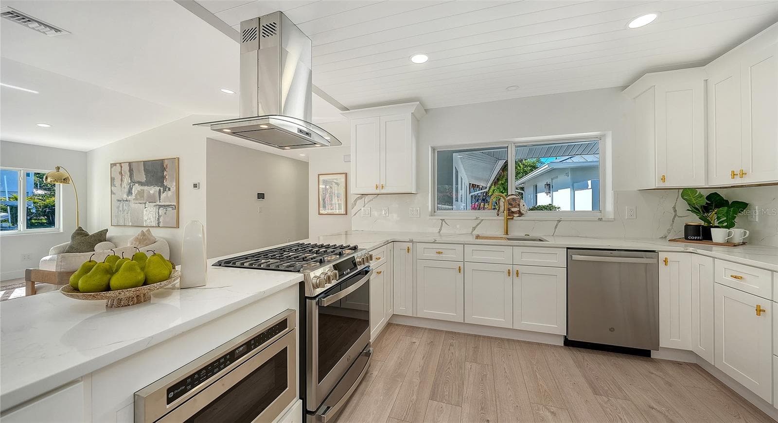 Single Family Residence at 339 TREASURE BOAT WAY, SARASOTA, photo 32 of 97