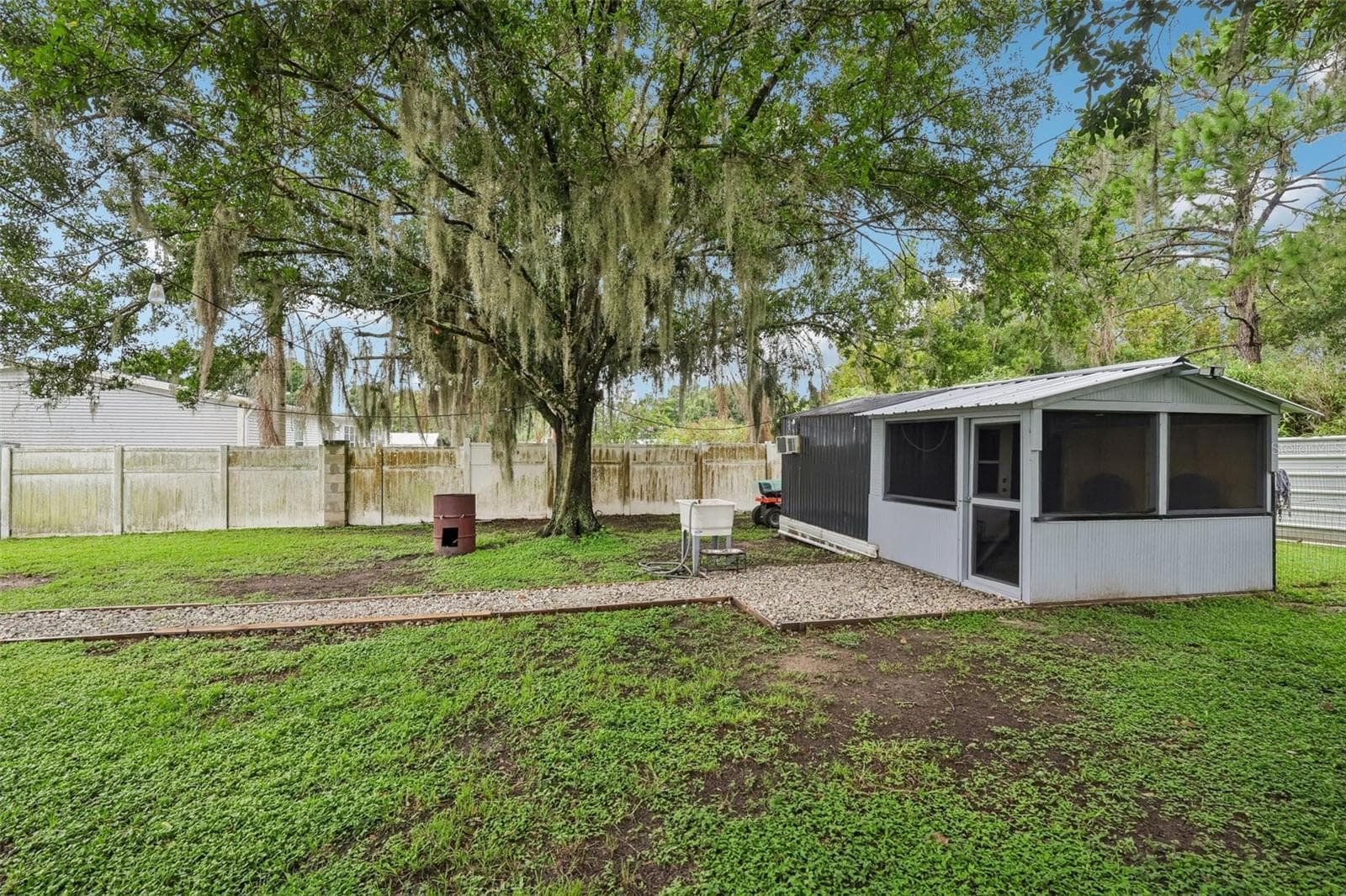 Manufactured Home at 8620 INDIAN RIDGE TRL, LAKELAND, photo 26 of 33