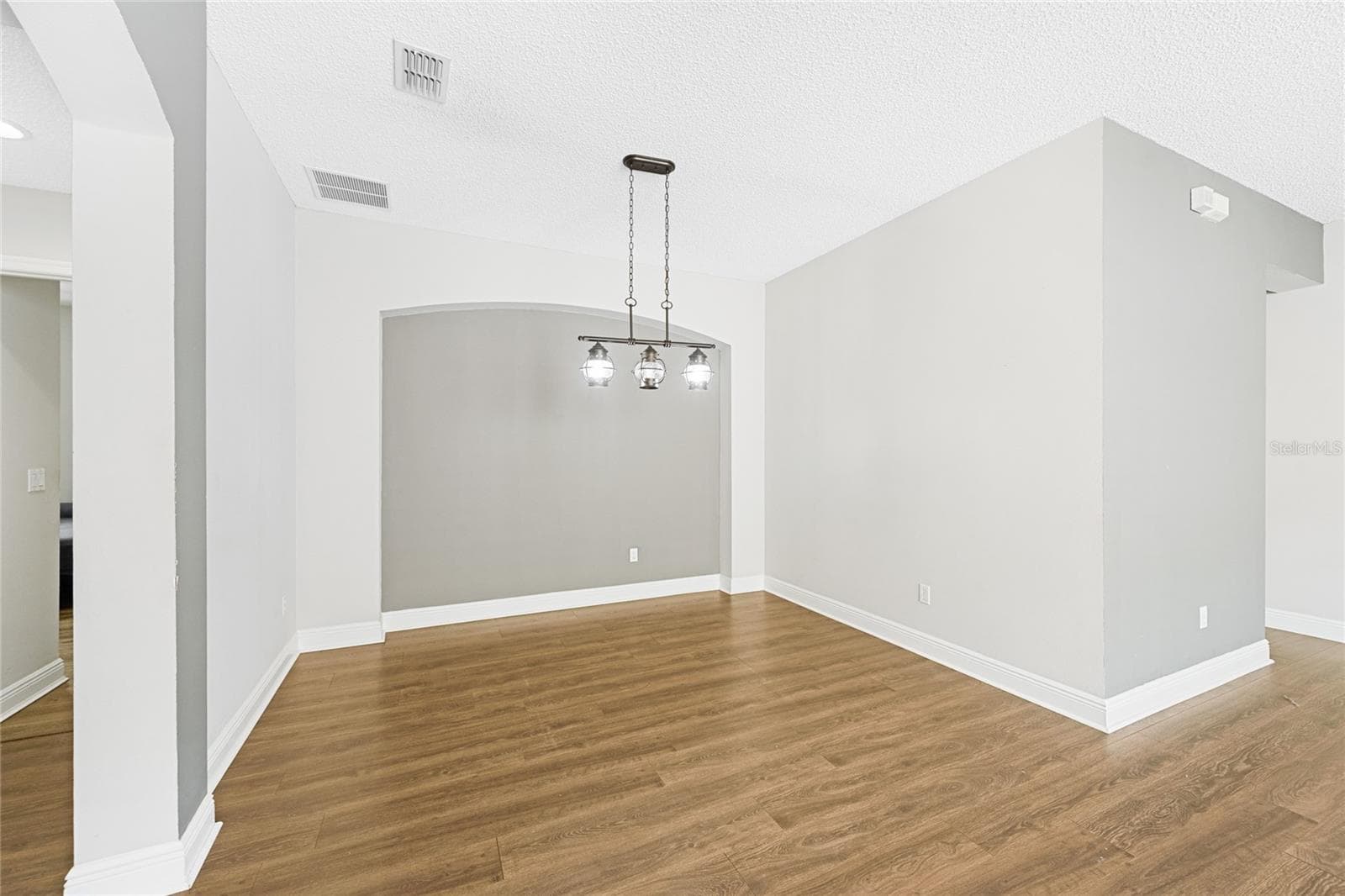 Single Family Residence at 14475 JAMAICA DOGWOOD DR, ORLANDO, photo 18 of 39