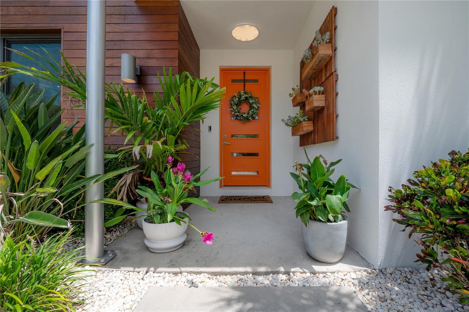Single Family Residence at 4207 W JETTON AVE, TAMPA, photo 9 of 55